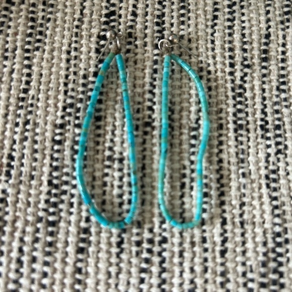 Jewelry - Gorgeous Strand Turquoise Earrings
